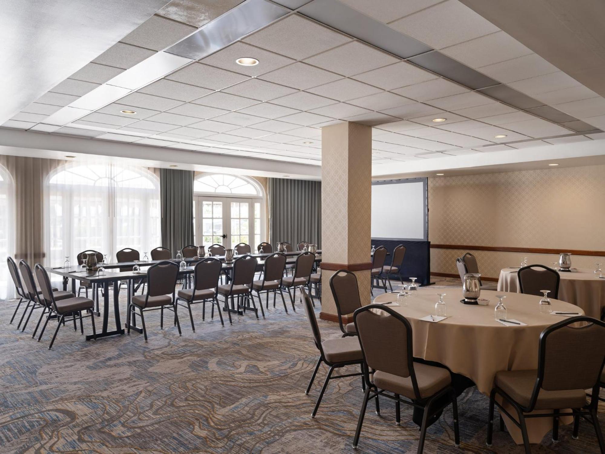 Crowne Plaza Phoenix - Chandler Golf Resort By Ihg Exterior foto