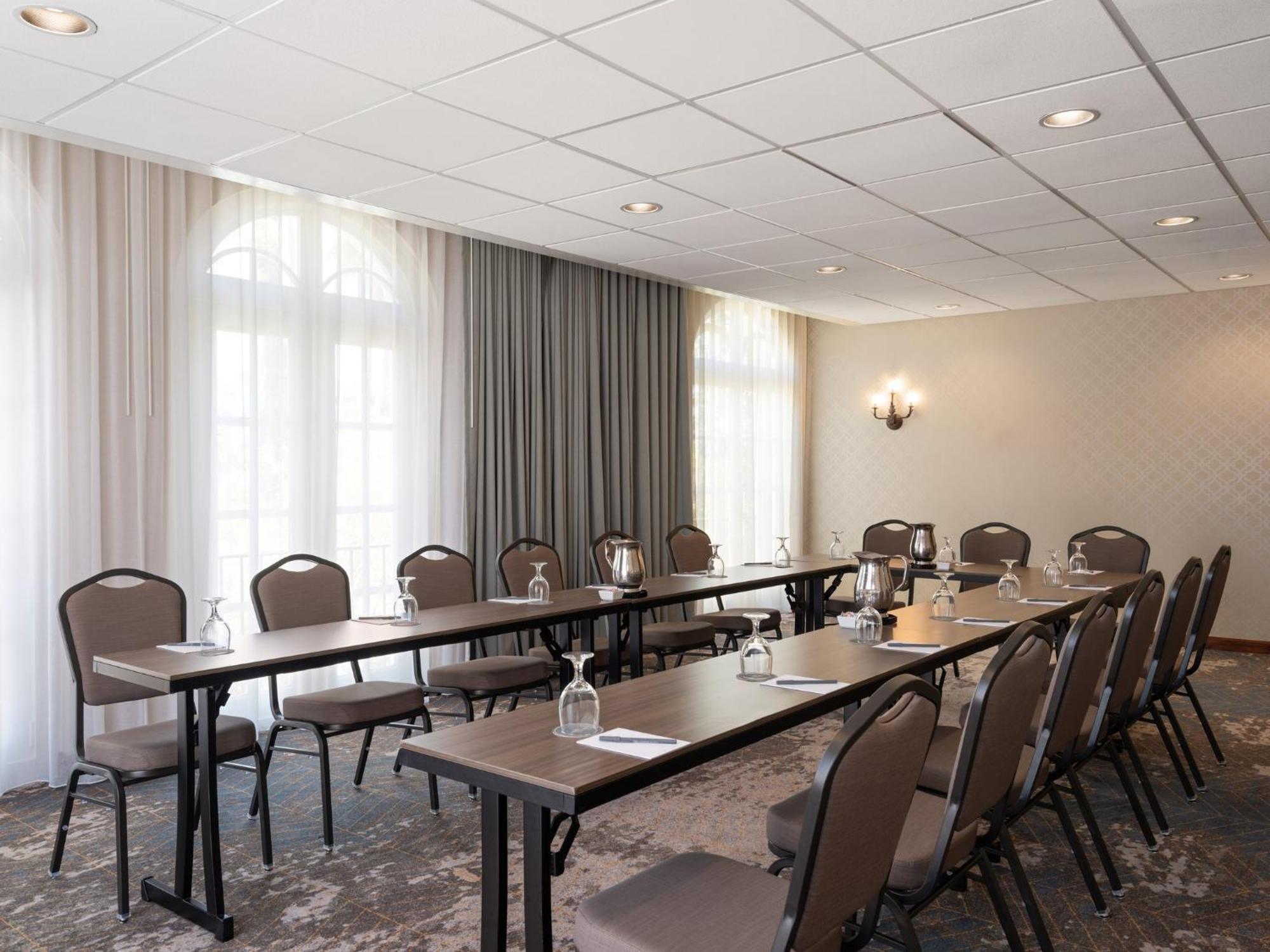 Crowne Plaza Phoenix - Chandler Golf Resort By Ihg Exterior foto