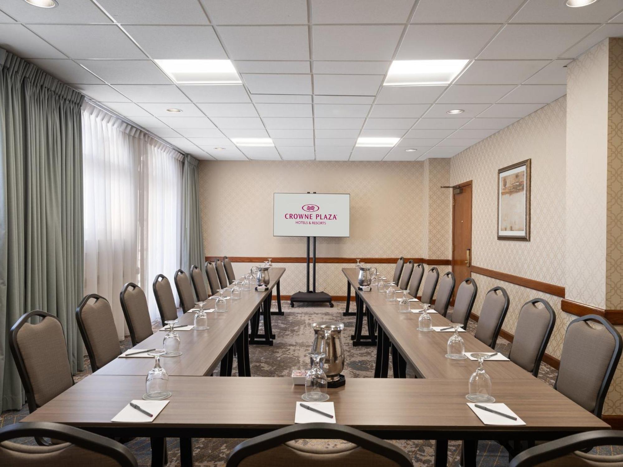 Crowne Plaza Phoenix - Chandler Golf Resort By Ihg Exterior foto